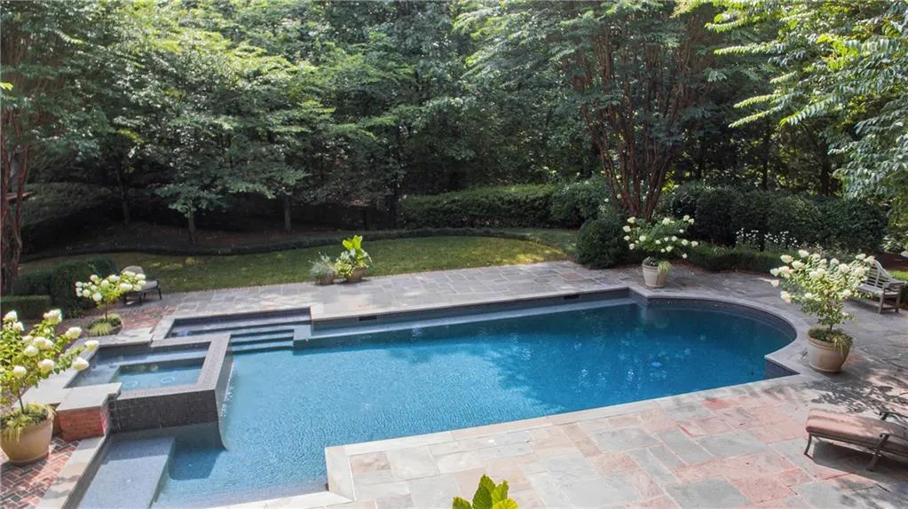 5660 Glen Errol Road, Atlanta, Georgia 30327, 4 Bedrooms Bedrooms, ,5 BathroomsBathrooms,Residential,Sold,5660 Glen Errol Road,6754449