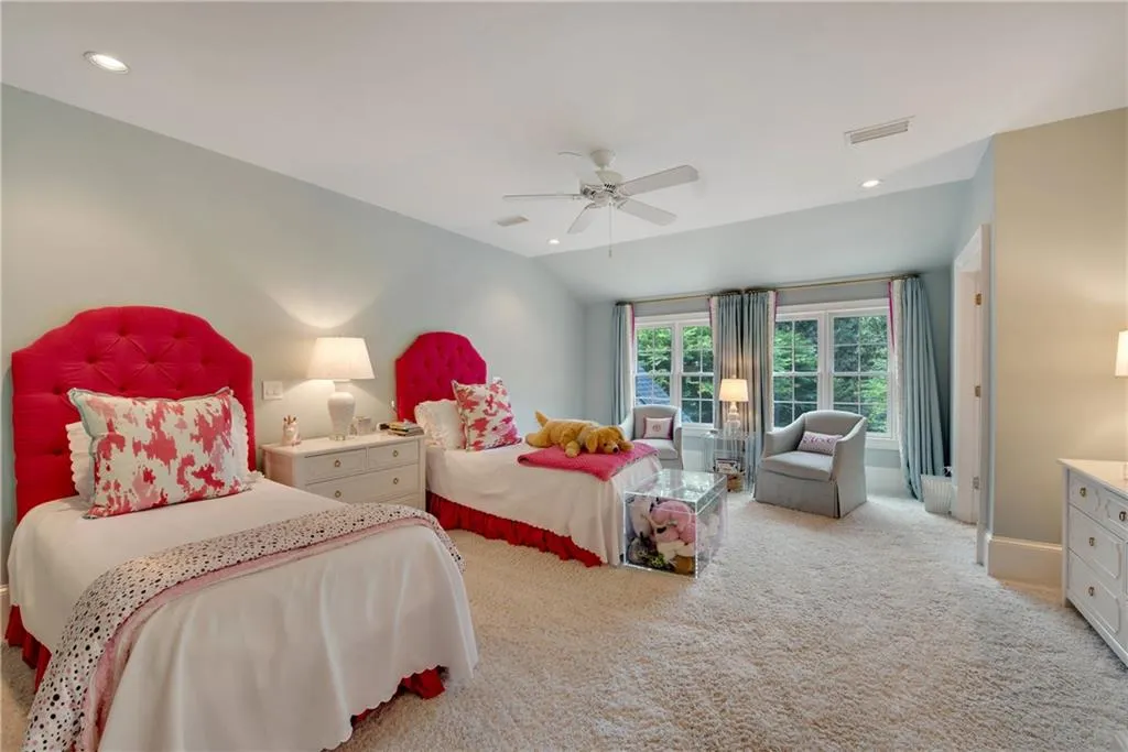 5660 Glen Errol Road, Atlanta, Georgia 30327, 4 Bedrooms Bedrooms, ,5 BathroomsBathrooms,Residential,Sold,5660 Glen Errol Road,6754449