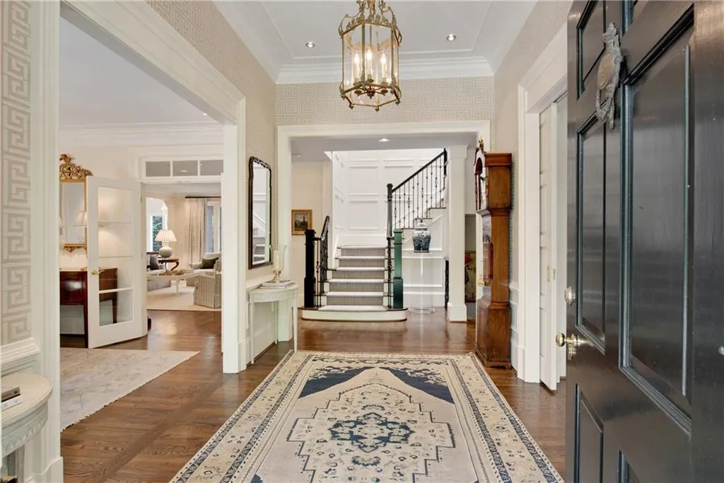 5660 Glen Errol Road, Atlanta, Georgia 30327, 4 Bedrooms Bedrooms, ,5 BathroomsBathrooms,Residential,Sold,5660 Glen Errol Road,6754449