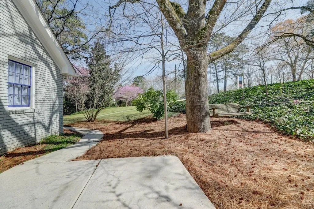 7000 Hunters Branch Drive, Sandy Springs, Georgia 30328, 5 Bedrooms Bedrooms, ,3 BathroomsBathrooms,Residential,Sold,7000 Hunters Branch Drive,6857022 7000 Hunters Branch Drive, Sandy Springs, Georgia 30328, 5 Bedrooms Bedrooms, ,3 BathroomsBathrooms,Residential,Sold,7000 Hunters Branch Drive,6857022