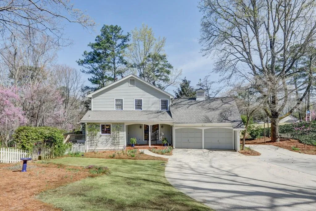 7000 Hunters Branch Drive, Sandy Springs, Georgia 30328, 5 Bedrooms Bedrooms, ,3 BathroomsBathrooms,Residential,Sold,7000 Hunters Branch Drive,6857022 7000 Hunters Branch Drive, Sandy Springs, Georgia 30328, 5 Bedrooms Bedrooms, ,3 BathroomsBathrooms,Residential,Sold,7000 Hunters Branch Drive,6857022