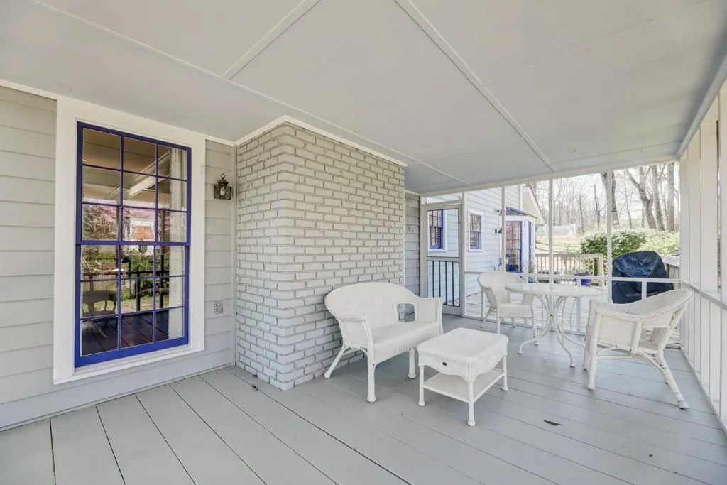 7000 Hunters Branch Drive, Sandy Springs, Georgia 30328, 5 Bedrooms Bedrooms, ,3 BathroomsBathrooms,Residential,Sold,7000 Hunters Branch Drive,6857022 7000 Hunters Branch Drive, Sandy Springs, Georgia 30328, 5 Bedrooms Bedrooms, ,3 BathroomsBathrooms,Residential,Sold,7000 Hunters Branch Drive,6857022