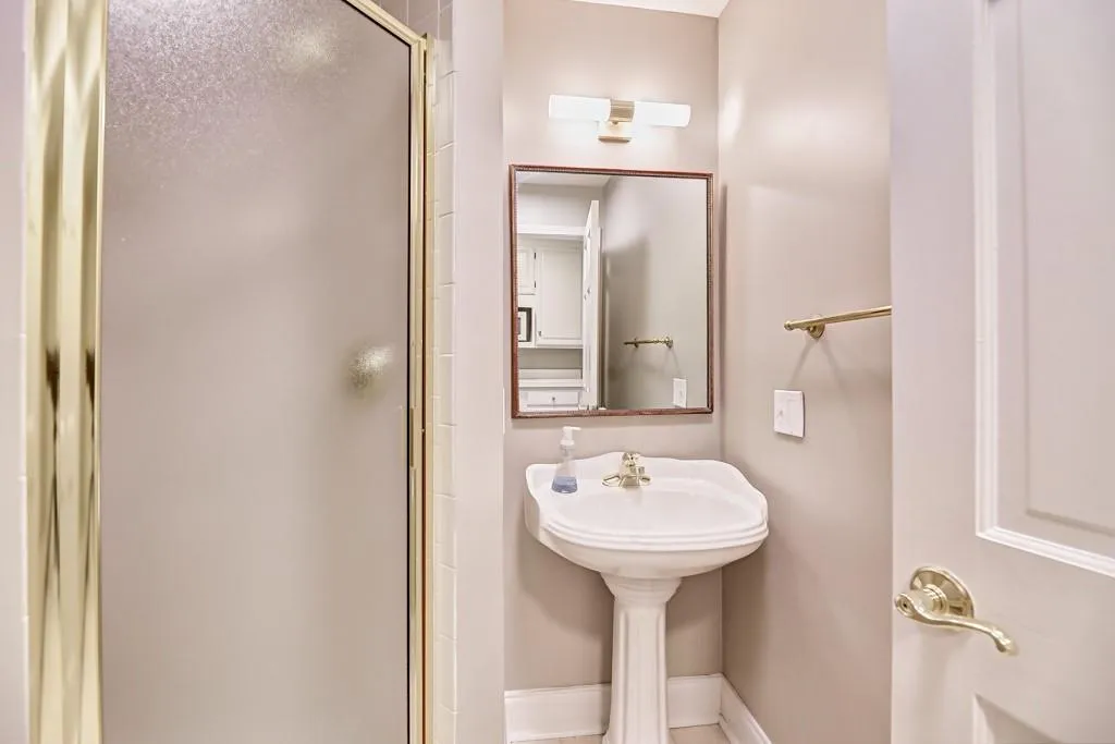 7000 Hunters Branch Drive, Sandy Springs, Georgia 30328, 5 Bedrooms Bedrooms, ,3 BathroomsBathrooms,Residential,Sold,7000 Hunters Branch Drive,6857022 7000 Hunters Branch Drive, Sandy Springs, Georgia 30328, 5 Bedrooms Bedrooms, ,3 BathroomsBathrooms,Residential,Sold,7000 Hunters Branch Drive,6857022