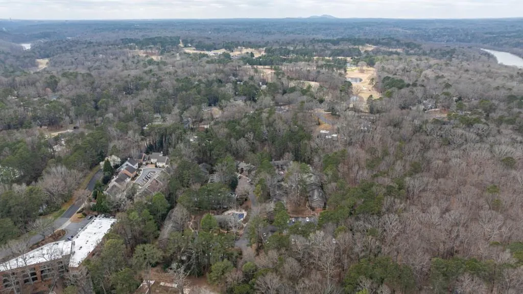 8740 Roswell Road Unit 6a, Atlanta, Georgia 30350, 2 Bedrooms Bedrooms, ,2 BathroomsBathrooms,Residential,For Sale,8740 Roswell Road Unit 6a,7730009