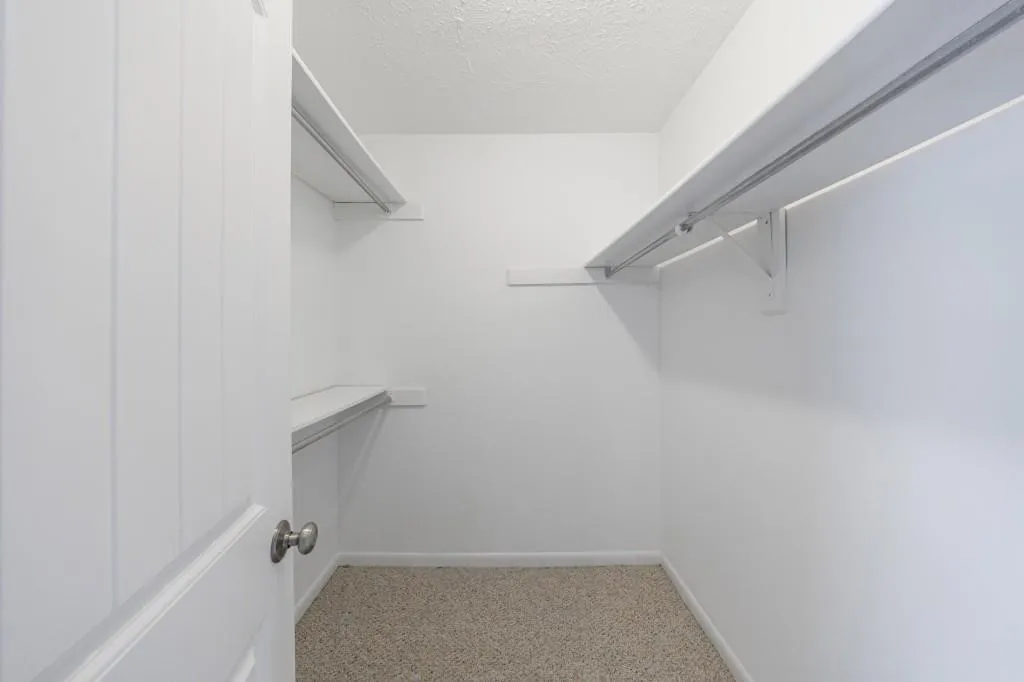 Secondary bedroom walk-in closet
