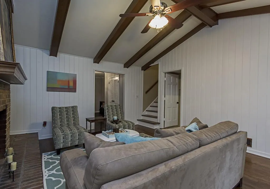 7290 Hunters Branch Drive, Sandy Springs, Georgia 30328, 5 Bedrooms Bedrooms, ,3 BathroomsBathrooms,Residential,Sold,7290 Hunters Branch Drive,5693882