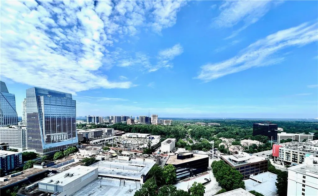 3338 Peachtree Road Ne Unit 2701, Atlanta, Georgia 30326, 2 Bedrooms Bedrooms, ,2 BathroomsBathrooms,Residential,For Sale,3338 Peachtree Road Ne Unit 2701,7625400