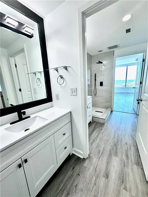 3338 Peachtree Road Ne Unit 2701, Atlanta, Georgia 30326, 2 Bedrooms Bedrooms, ,2 BathroomsBathrooms,Residential,For Sale,3338 Peachtree Road Ne Unit 2701,7625400
