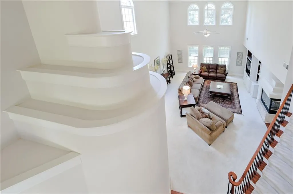 385 Wembley Circle, Sandy Springs, Georgia 30328, 3 Bedrooms Bedrooms, ,3 BathroomsBathrooms,Residential,Sold,385 Wembley Circle,6880813
