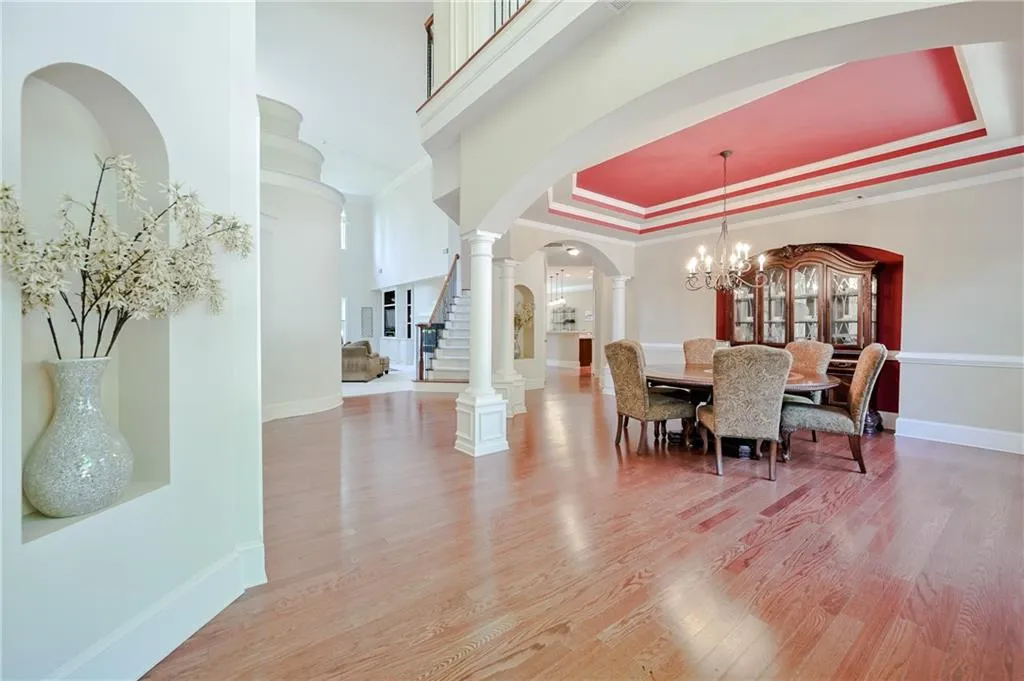 385 Wembley Circle, Sandy Springs, Georgia 30328, 3 Bedrooms Bedrooms, ,3 BathroomsBathrooms,Residential,Sold,385 Wembley Circle,6880813