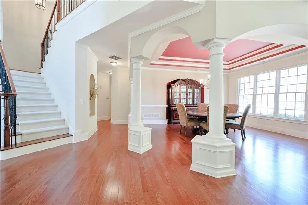 385 Wembley Circle, Sandy Springs, Georgia 30328, 3 Bedrooms Bedrooms, ,3 BathroomsBathrooms,Residential,Sold,385 Wembley Circle,6880813