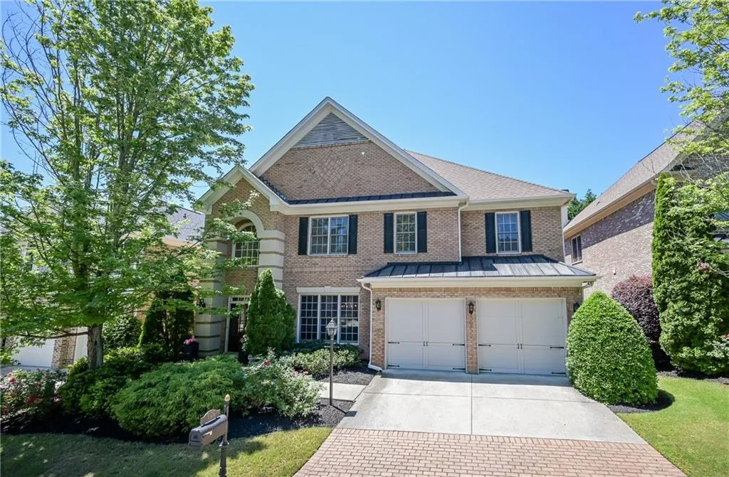 385 Wembley Circle, Sandy Springs, Georgia 30328, 3 Bedrooms Bedrooms, ,3 BathroomsBathrooms,Residential,Sold,385 Wembley Circle,6880813
