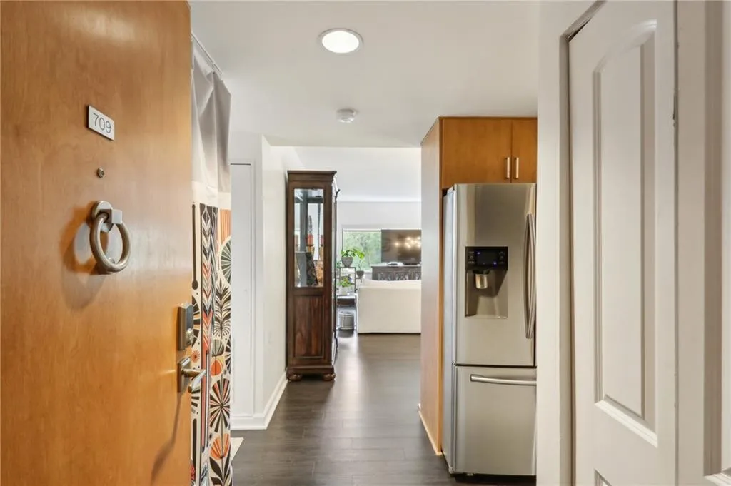 1130 Piedmont Avenue Ne Unit 709, Atlanta, Georgia 30309, 2 Bedrooms Bedrooms, ,2 BathroomsBathrooms,Residential,Sold,1130 Piedmont Avenue Ne Unit 709,7580105