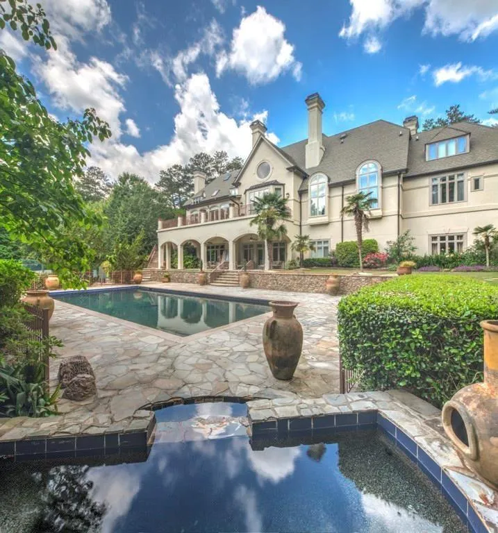 8285 Jett Ferry Road, Sandy Springs, Georgia 30350, 6 Bedrooms Bedrooms, ,8 BathroomsBathrooms,Residential,Sold,8285 Jett Ferry Road,6044434
