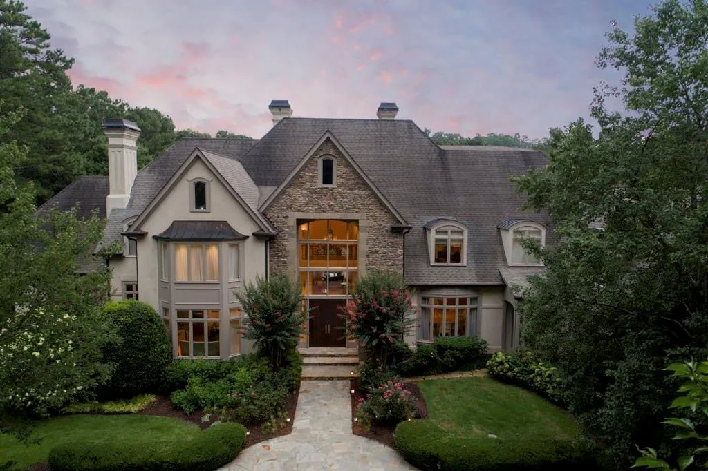 8285 Jett Ferry Road, Sandy Springs, Georgia 30350, 6 Bedrooms Bedrooms, ,8 BathroomsBathrooms,Residential,Sold,8285 Jett Ferry Road,6044434