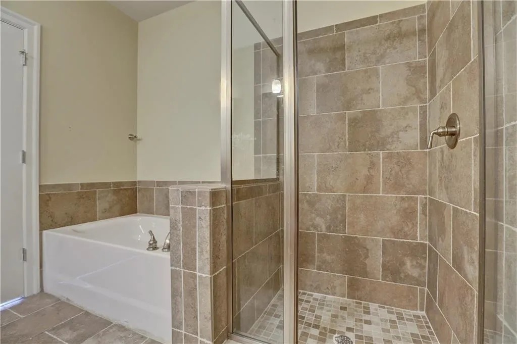 901 Abernathy Road Unit 5250, Atlanta, Georgia 30328, 3 Bedrooms Bedrooms, ,2 BathroomsBathrooms,Residential,Sold,901 Abernathy Road Unit 5250,5822764