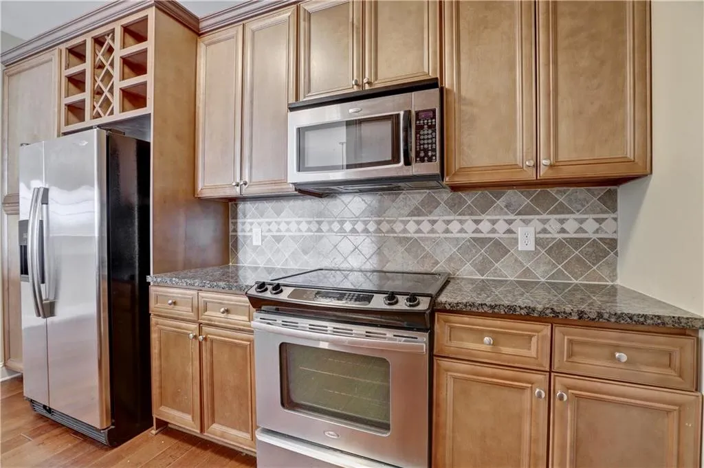 901 Abernathy Road Unit 5250, Atlanta, Georgia 30328, 3 Bedrooms Bedrooms, ,2 BathroomsBathrooms,Residential,Sold,901 Abernathy Road Unit 5250,5822764