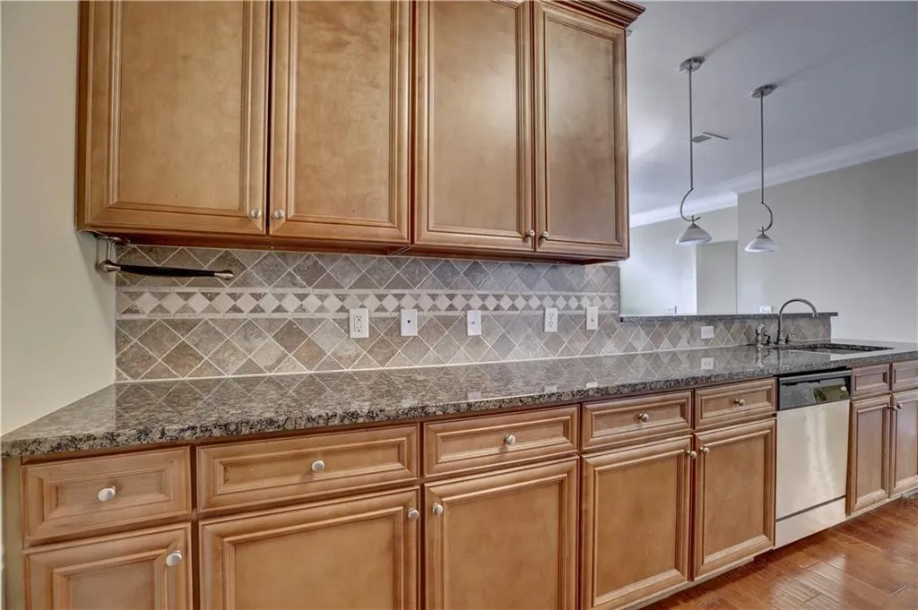 901 Abernathy Road Unit 5250, Atlanta, Georgia 30328, 3 Bedrooms Bedrooms, ,2 BathroomsBathrooms,Residential,Sold,901 Abernathy Road Unit 5250,5822764