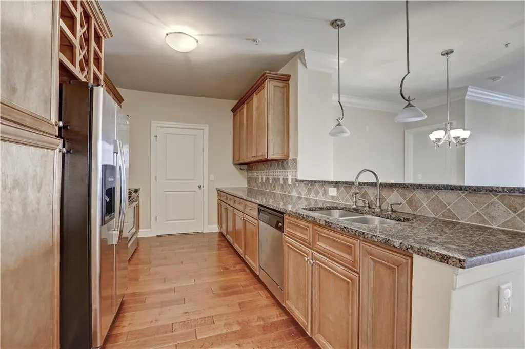 901 Abernathy Road Unit 5250, Atlanta, Georgia 30328, 3 Bedrooms Bedrooms, ,2 BathroomsBathrooms,Residential,Sold,901 Abernathy Road Unit 5250,5822764