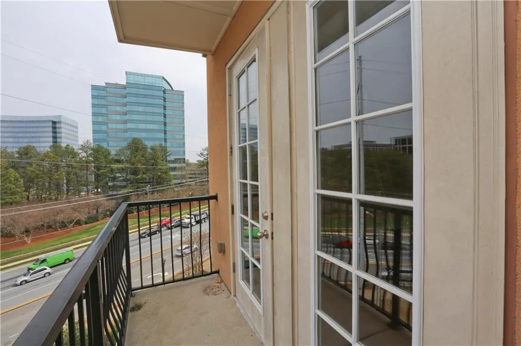 901 Abernathy Road Unit 5250, Atlanta, Georgia 30328, 3 Bedrooms Bedrooms, ,2 BathroomsBathrooms,Residential,Sold,901 Abernathy Road Unit 5250,5822764