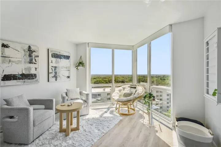 2870 Pharr Court S Unit 1808, Atlanta, Georgia 30305