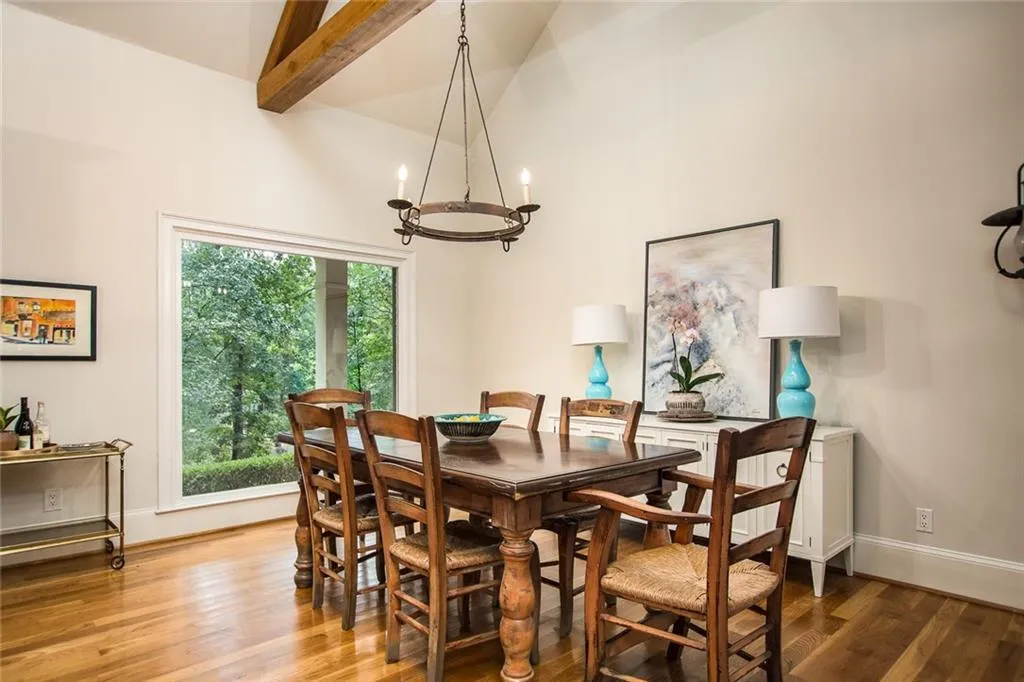 980 W Kingston Drive, Sandy Springs, Georgia 30342, 5 Bedrooms Bedrooms, ,5 BathroomsBathrooms,Residential,Sold,980 W Kingston Drive,6061398