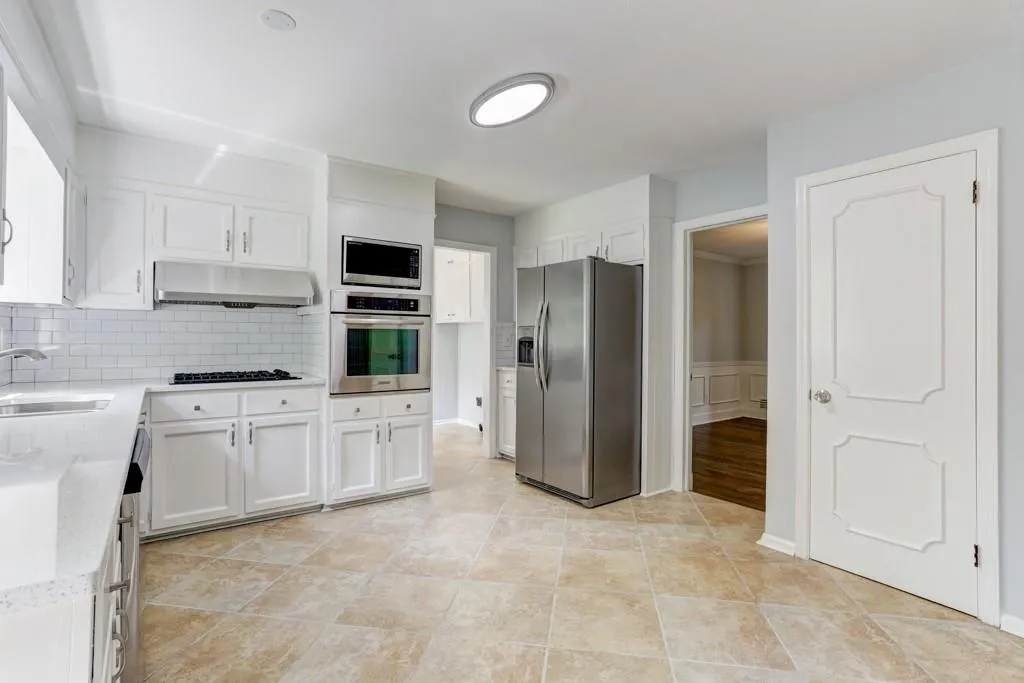 291 Dalrymple Road, Atlanta, Georgia 30328, 4 Bedrooms Bedrooms, ,2 BathroomsBathrooms,Residential,Sold,291 Dalrymple Road,6550842