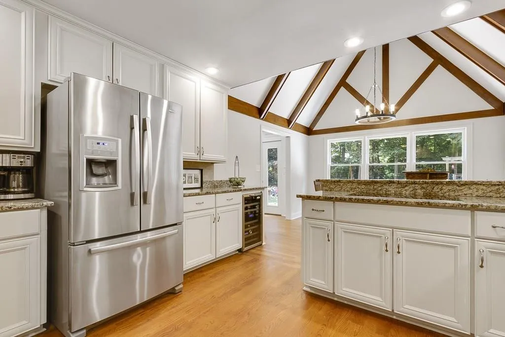 7735 Nesbit Ferry Road, Atlanta, Georgia 30350, 5 Bedrooms Bedrooms, ,3 BathroomsBathrooms,Residential,Sold,7735 Nesbit Ferry Road,6056507