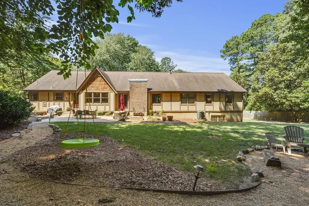 7735 Nesbit Ferry Road, Atlanta, Georgia 30350, 5 Bedrooms Bedrooms, ,3 BathroomsBathrooms,Residential,Sold,7735 Nesbit Ferry Road,6056507