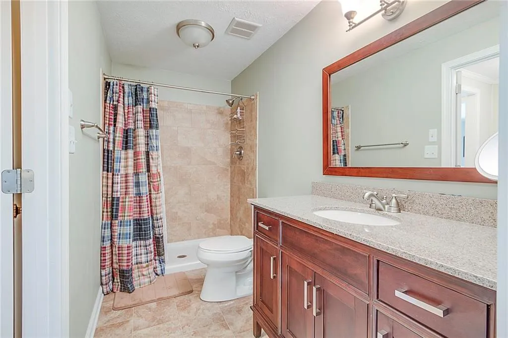 7990 Innsbruck Drive, Sandy Springs, Georgia 30350, 5 Bedrooms Bedrooms, ,4 BathroomsBathrooms,Residential,Sold,7990 Innsbruck Drive,5989123
