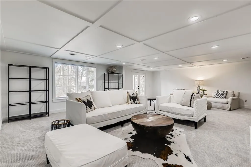 6240 Weatherly Drive, Sandy Springs, Georgia 30328, 6 Bedrooms Bedrooms, ,4 BathroomsBathrooms,Residential,Sold,6240 Weatherly Drive,6827811 6240 Weatherly Drive, Sandy Springs, Georgia 30328, 6 Bedrooms Bedrooms, ,4 BathroomsBathrooms,Residential,Sold,6240 Weatherly Drive,6827811