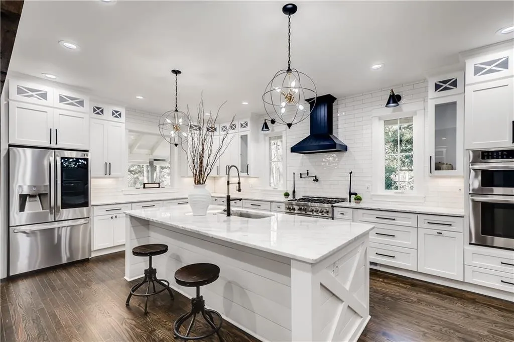 6240 Weatherly Drive, Sandy Springs, Georgia 30328, 6 Bedrooms Bedrooms, ,4 BathroomsBathrooms,Residential,Sold,6240 Weatherly Drive,6827811 6240 Weatherly Drive, Sandy Springs, Georgia 30328, 6 Bedrooms Bedrooms, ,4 BathroomsBathrooms,Residential,Sold,6240 Weatherly Drive,6827811