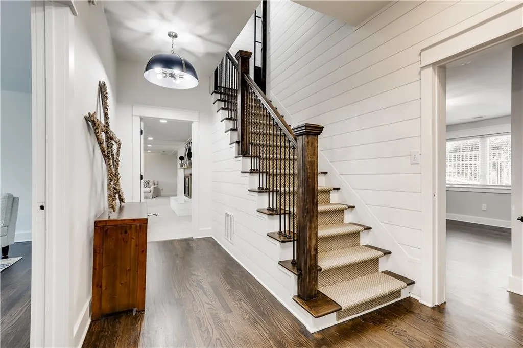 6240 Weatherly Drive, Sandy Springs, Georgia 30328, 6 Bedrooms Bedrooms, ,4 BathroomsBathrooms,Residential,Sold,6240 Weatherly Drive,6827811 6240 Weatherly Drive, Sandy Springs, Georgia 30328, 6 Bedrooms Bedrooms, ,4 BathroomsBathrooms,Residential,Sold,6240 Weatherly Drive,6827811