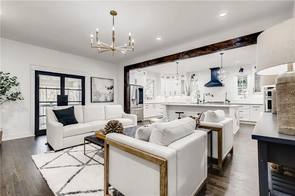 6240 Weatherly Drive, Sandy Springs, Georgia 30328, 6 Bedrooms Bedrooms, ,4 BathroomsBathrooms,Residential,Sold,6240 Weatherly Drive,6827811 6240 Weatherly Drive, Sandy Springs, Georgia 30328, 6 Bedrooms Bedrooms, ,4 BathroomsBathrooms,Residential,Sold,6240 Weatherly Drive,6827811