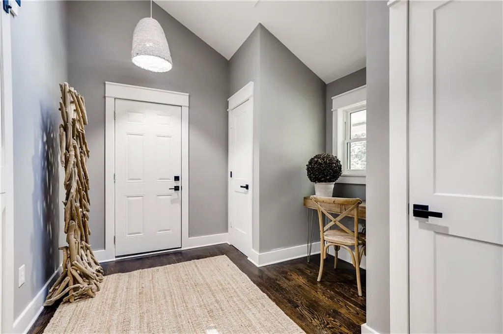 6240 Weatherly Drive, Sandy Springs, Georgia 30328, 6 Bedrooms Bedrooms, ,4 BathroomsBathrooms,Residential,Sold,6240 Weatherly Drive,6827811 6240 Weatherly Drive, Sandy Springs, Georgia 30328, 6 Bedrooms Bedrooms, ,4 BathroomsBathrooms,Residential,Sold,6240 Weatherly Drive,6827811