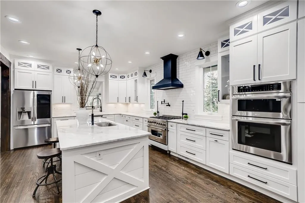 6240 Weatherly Drive, Sandy Springs, Georgia 30328, 6 Bedrooms Bedrooms, ,4 BathroomsBathrooms,Residential,Sold,6240 Weatherly Drive,6827811 6240 Weatherly Drive, Sandy Springs, Georgia 30328, 6 Bedrooms Bedrooms, ,4 BathroomsBathrooms,Residential,Sold,6240 Weatherly Drive,6827811