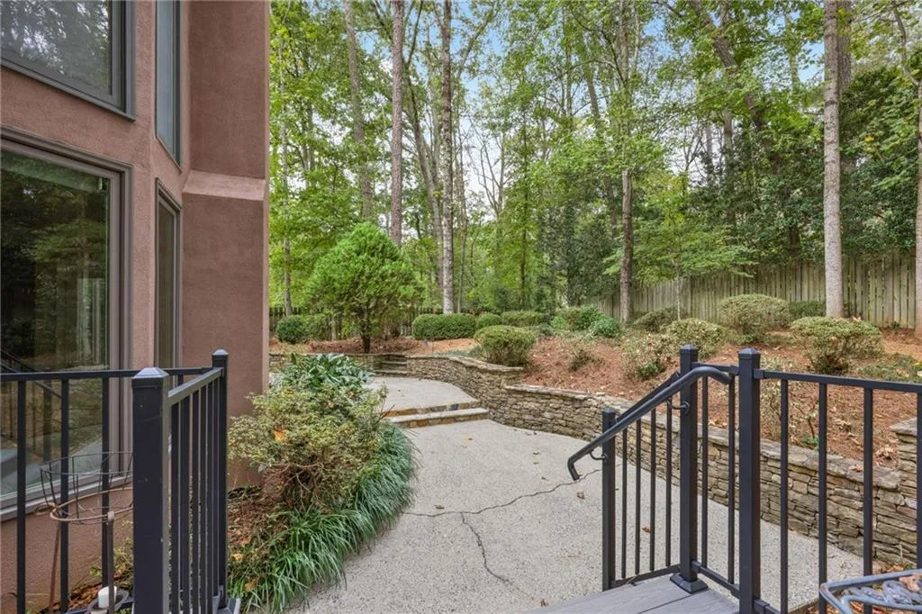 120 Seville Chase, Sandy Springs, Georgia 30328, 4 Bedrooms Bedrooms, ,4 BathroomsBathrooms,Residential,For Sale,120 Seville Chase,7663828