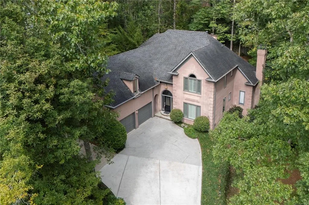 120 Seville Chase, Sandy Springs, Georgia 30328, 4 Bedrooms Bedrooms, ,4 BathroomsBathrooms,Residential,For Sale,120 Seville Chase,7663828
