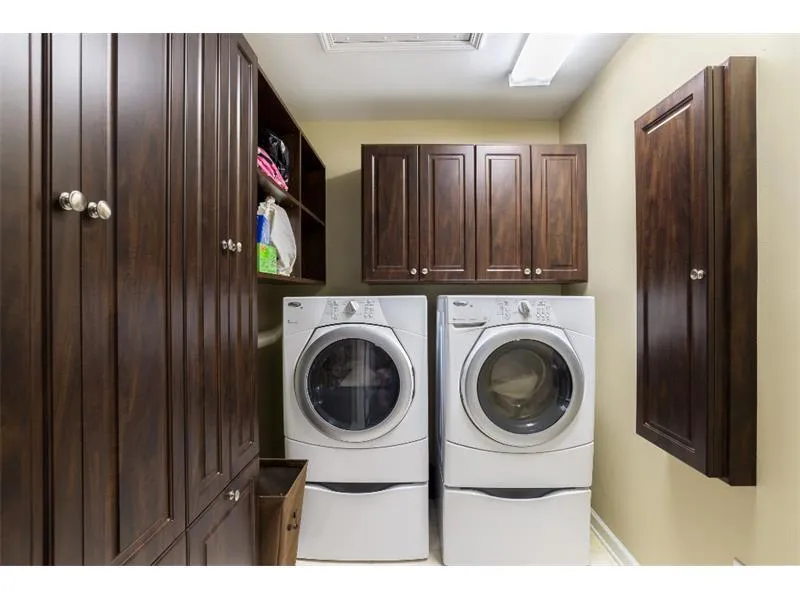 625 Eaton Place, Atlanta, Georgia 30350, 5 Bedrooms Bedrooms, ,4 BathroomsBathrooms,Residential,Sold,625 Eaton Place,5620194