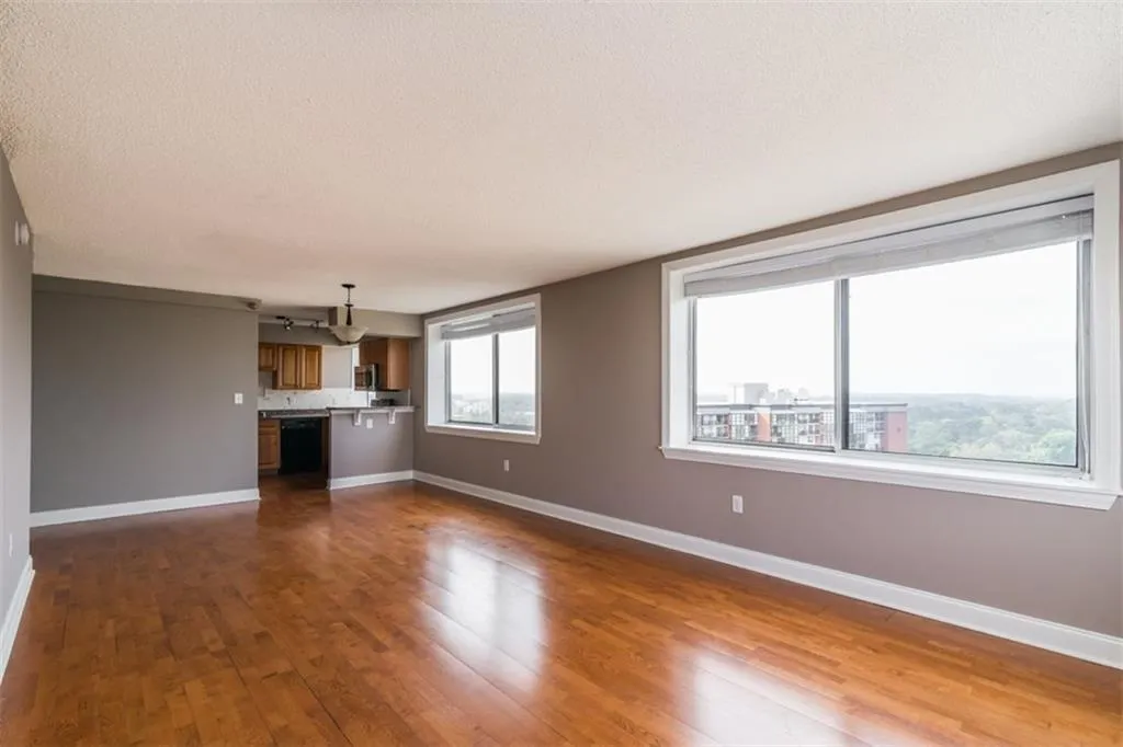 2479 Peachtree Road Ne Unit 1616, Atlanta, Georgia 30305, 2 Bedrooms Bedrooms, ,2 BathroomsBathrooms,Residential,Sold,2479 Peachtree Road Ne Unit 1616,5770267
