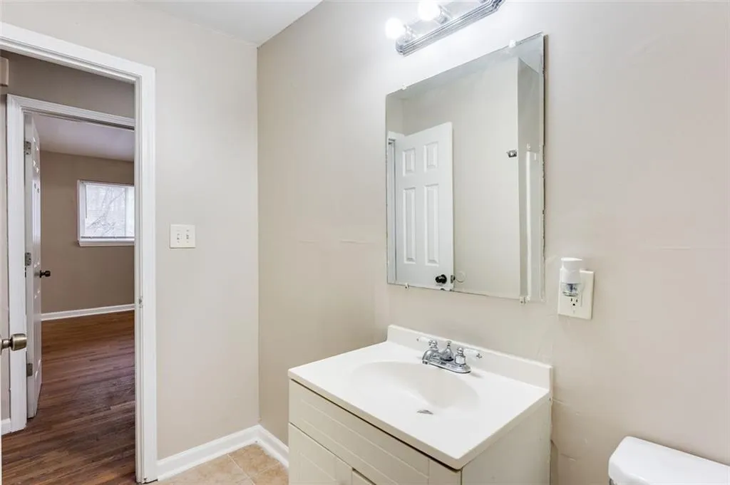 2600 Nw Baker Road, Atlanta, Georgia 30318, 3 Bedrooms Bedrooms, ,2 BathroomsBathrooms,Residential,For Sale,2600 Nw Baker Road,7605304