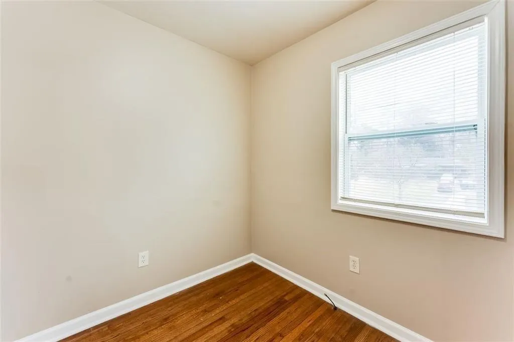 2600 Nw Baker Road, Atlanta, Georgia 30318, 3 Bedrooms Bedrooms, ,2 BathroomsBathrooms,Residential,For Sale,2600 Nw Baker Road,7605304