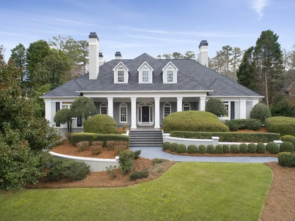 125 Helmsley Drive, Atlanta, Georgia 30327, 5 Bedrooms Bedrooms, ,5 BathroomsBathrooms,Residential,Sold,125 Helmsley Drive,6829794