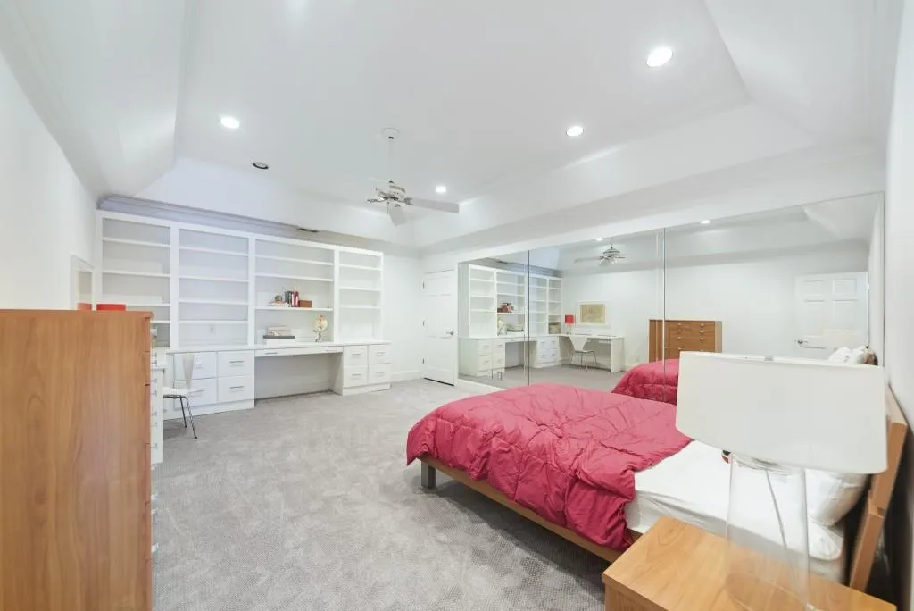 125 Helmsley Drive, Atlanta, Georgia 30327, 5 Bedrooms Bedrooms, ,5 BathroomsBathrooms,Residential,Sold,125 Helmsley Drive,6829794