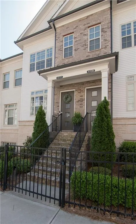 4111 Township Parkway Unit 4111, Atlanta, Georgia 30342, 2 Bedrooms Bedrooms, ,2 BathroomsBathrooms,Residential,Sold,4111 Township Parkway Unit 4111,6864928