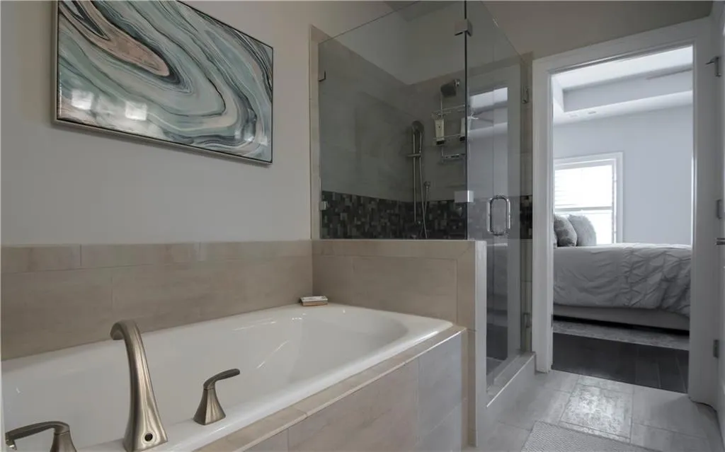 4111 Township Parkway Unit 4111, Atlanta, Georgia 30342, 2 Bedrooms Bedrooms, ,2 BathroomsBathrooms,Residential,Sold,4111 Township Parkway Unit 4111,6864928