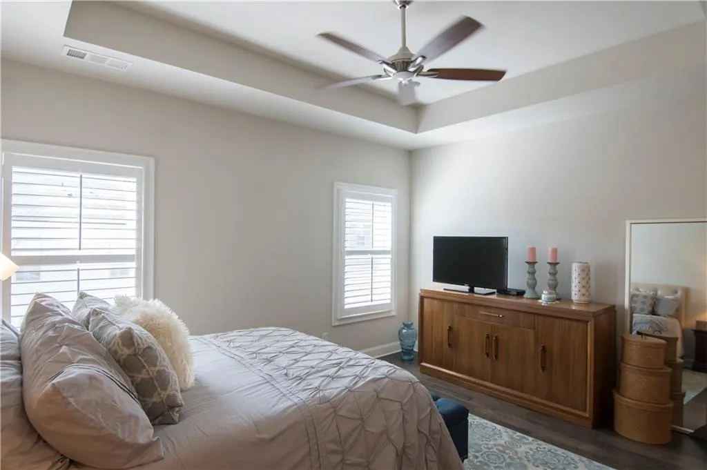 4111 Township Parkway Unit 4111, Atlanta, Georgia 30342, 2 Bedrooms Bedrooms, ,2 BathroomsBathrooms,Residential,Sold,4111 Township Parkway Unit 4111,6864928