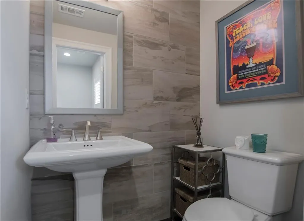 4111 Township Parkway Unit 4111, Atlanta, Georgia 30342, 2 Bedrooms Bedrooms, ,2 BathroomsBathrooms,Residential,Sold,4111 Township Parkway Unit 4111,6864928
