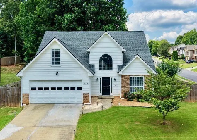 225 Shadetree Lane, Lawrenceville, Georgia 30044