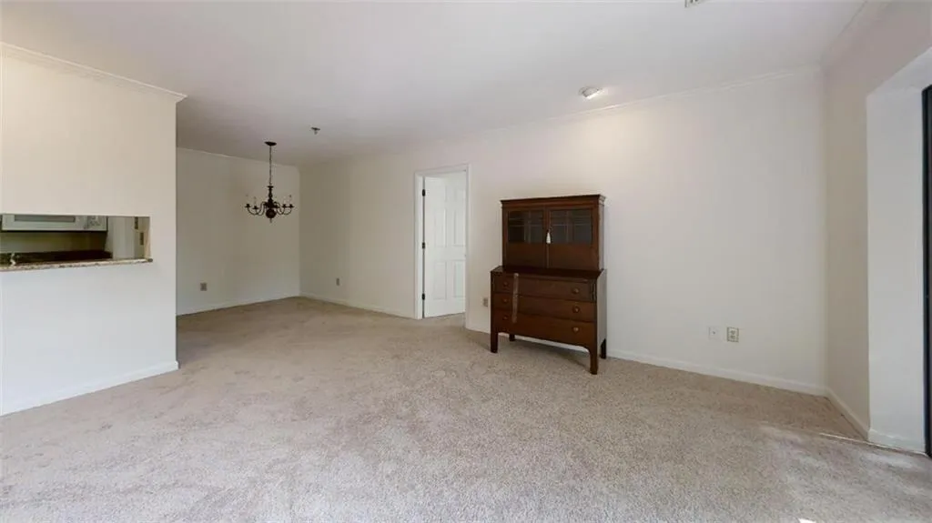 300 Johnson Ferry Road Ne Unit A308, Sandy Springs, Georgia 30328, 2 Bedrooms Bedrooms, ,2 BathroomsBathrooms,Residential,Sold,300 Johnson Ferry Road Ne Unit A308,7050178
